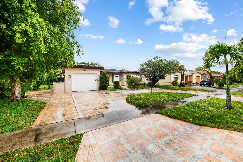 3941 NW 46th Avenue Fort Lauderdale FL 33319