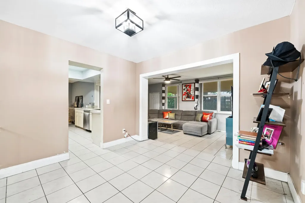 3941 NW 46th Avenue Fort Lauderdale FL 33319