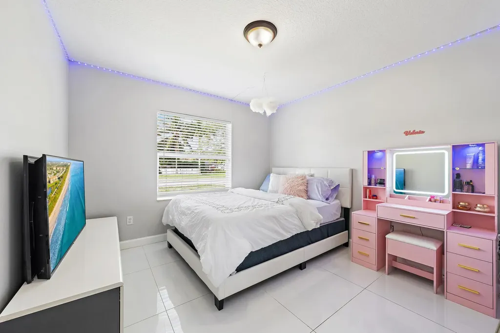 1114 Cochran Drive Lake Worth Beach FL 33461