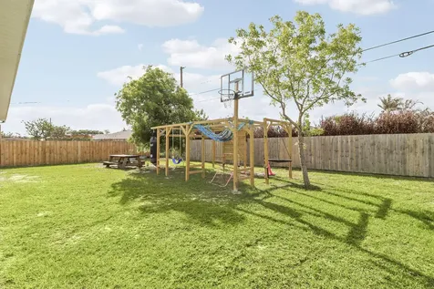 218 SW Kestor Drive Port St Lucie FL 34953