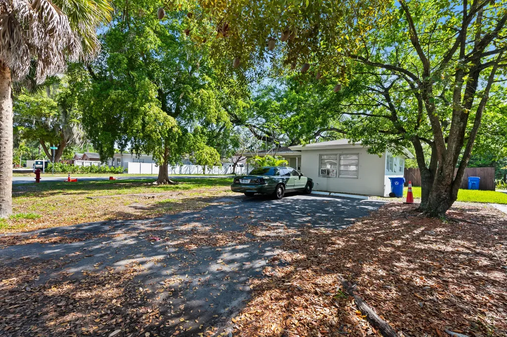 1026-1044 NW 7th Avenue Fort Lauderdale FL 33311