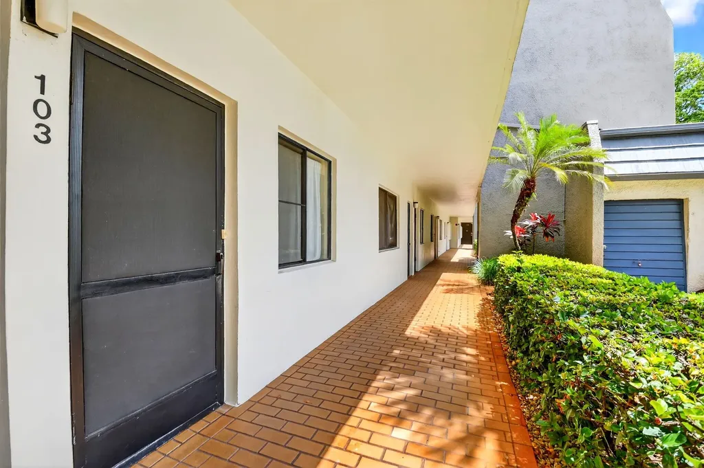4832 Esedra Court Greenacres FL 33467