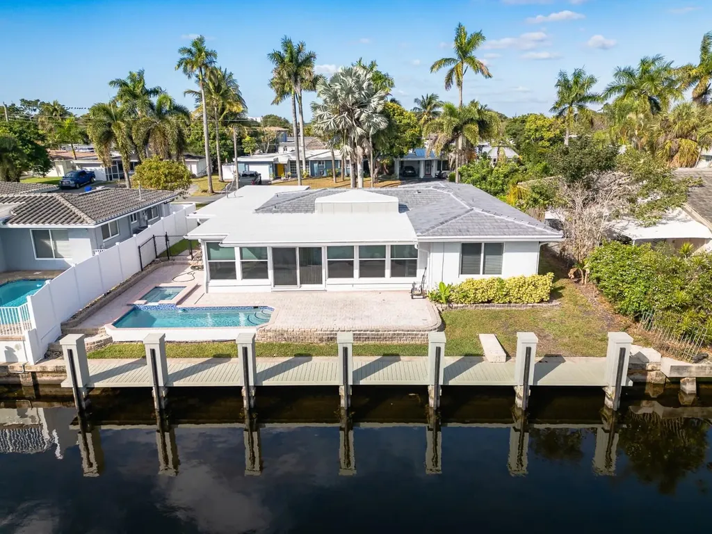 270 SE 9th Court Pompano Beach FL 33060