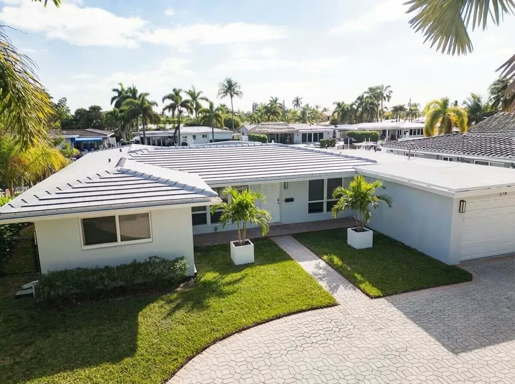 270 SE 9th Court Pompano Beach FL 33060