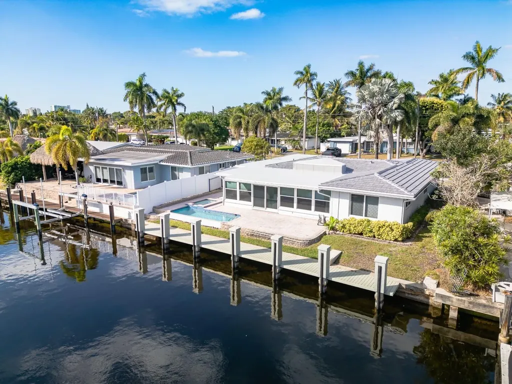 270 SE 9th Court Pompano Beach FL 33060
