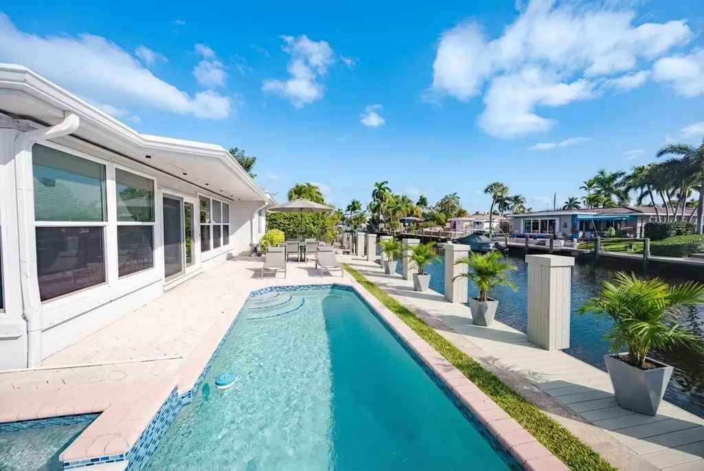 270 SE 9th Court Pompano Beach FL 33060
