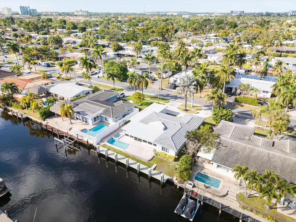 270 SE 9th Court Pompano Beach FL 33060