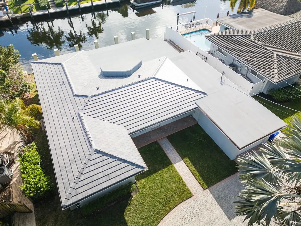 270 SE 9th Court Pompano Beach FL 33060