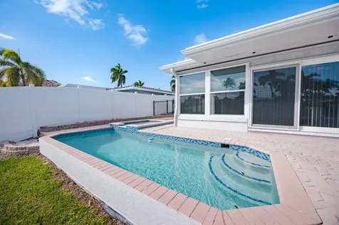 270 SE 9th Court Pompano Beach FL 33060