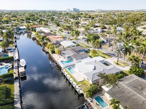270 SE 9th Court Pompano Beach FL 33060