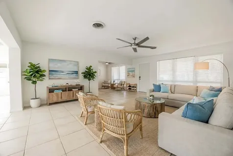 270 SE 9th Court Pompano Beach FL 33060