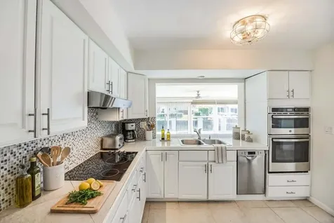270 SE 9th Court Pompano Beach FL 33060