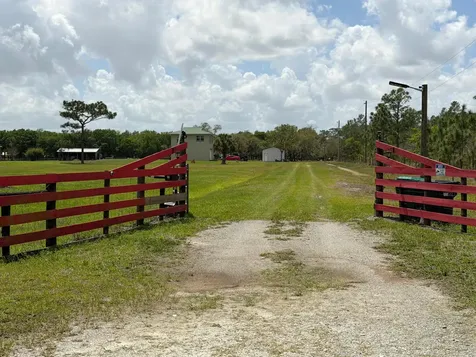 34955 NE 4th Drive Okeechobee FL 34972