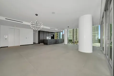 2000 S Ocean Drive SE Hallandale Beach FL 33009