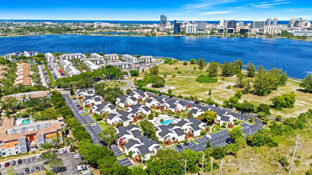641 Executive Center Drive West Palm Beach FL 33401