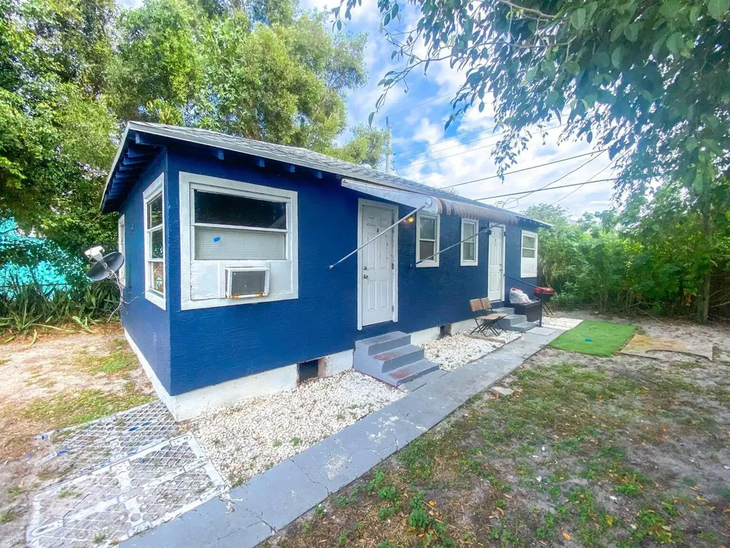 3804 Miller Avenue West Palm Beach FL 33405