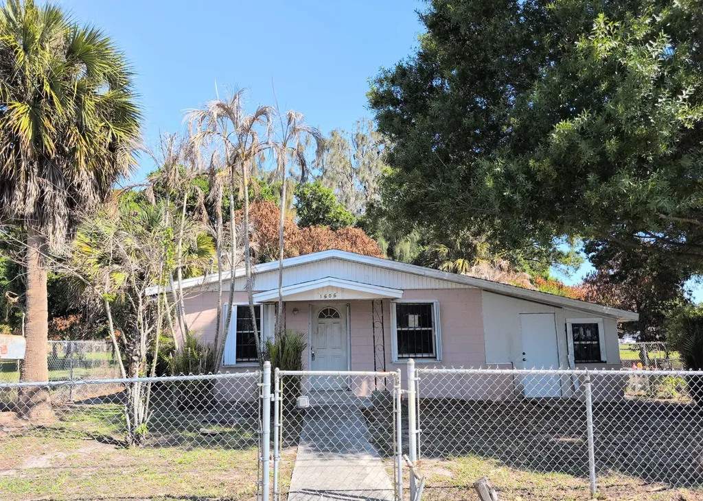 1606 Avenue H Fort Pierce FL 34950
