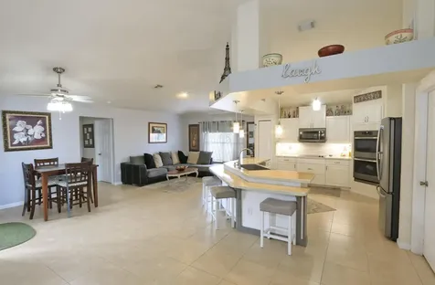 5822 NW Bates Avenue Port St Lucie FL 34986
