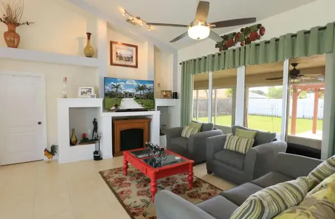 5822 NW Bates Avenue Port St Lucie FL 34986
