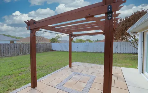 5822 NW Bates Avenue Port St Lucie FL 34986
