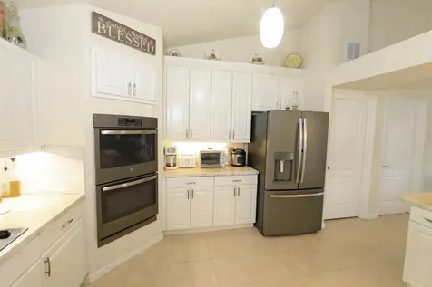 5822 NW Bates Avenue Port St Lucie FL 34986