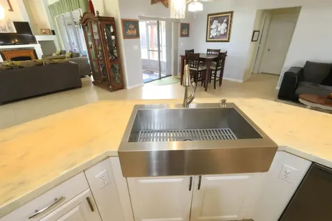 5822 NW Bates Avenue Port St Lucie FL 34986