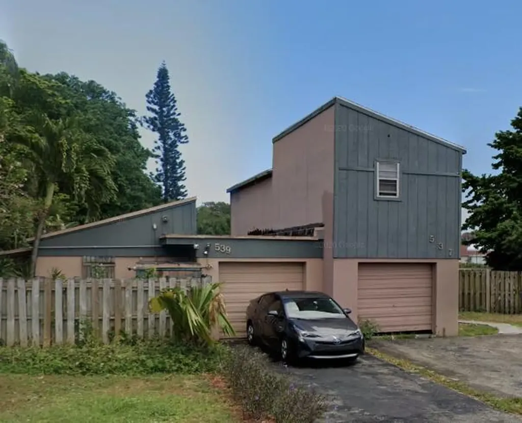 537 NW 46th Avenue Delray Beach FL 33445