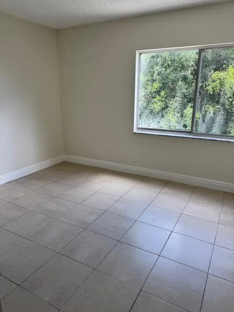 537 NW 46th Avenue Delray Beach FL 33445