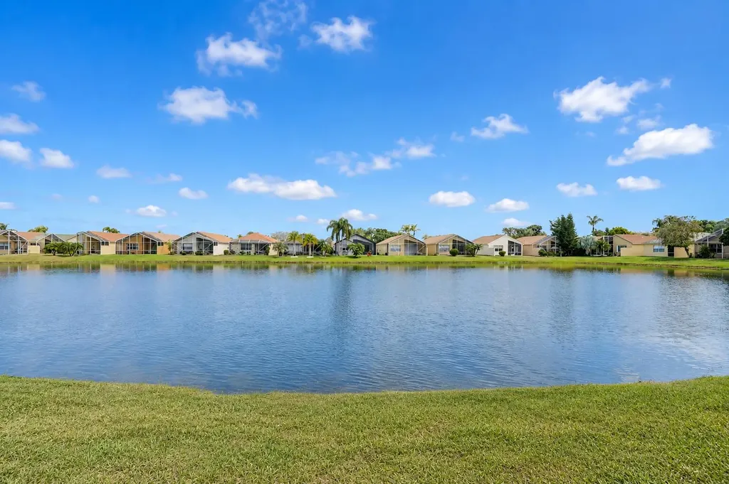 7229 Cataluna Circle Delray Beach FL 33446