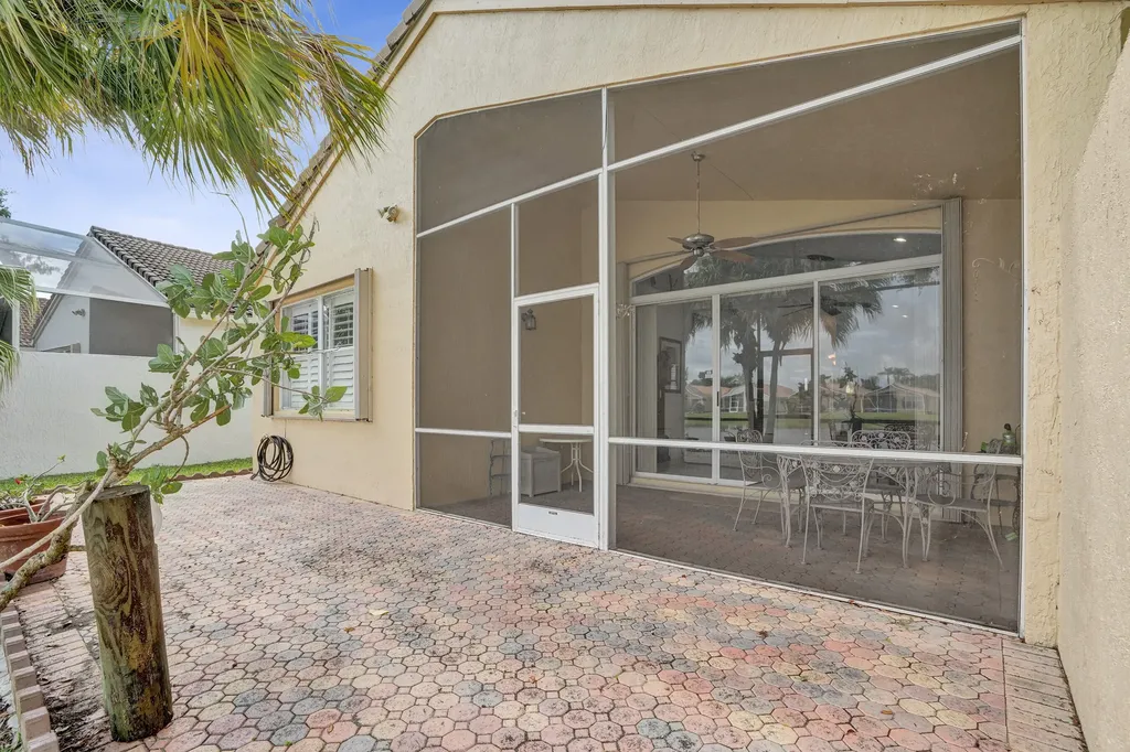 7229 Cataluna Circle Delray Beach FL 33446