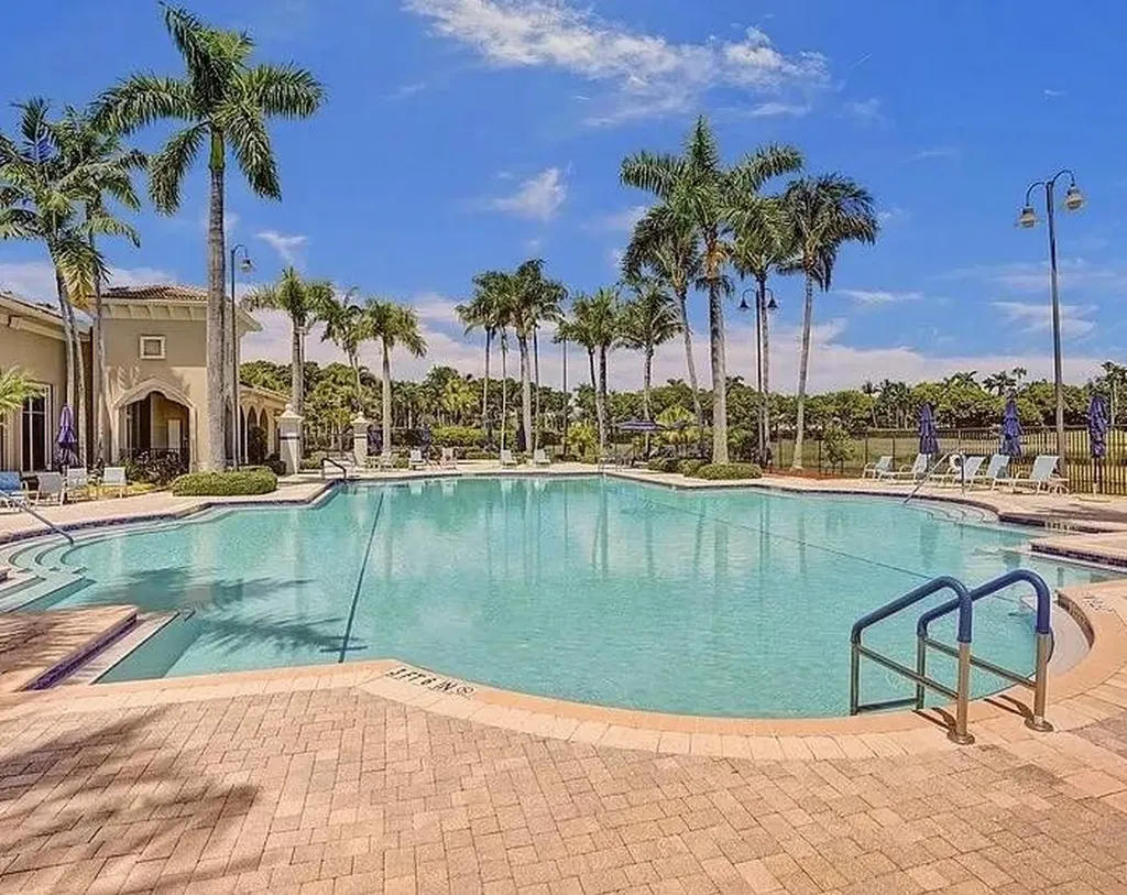 7229 Cataluna Circle Delray Beach FL 33446