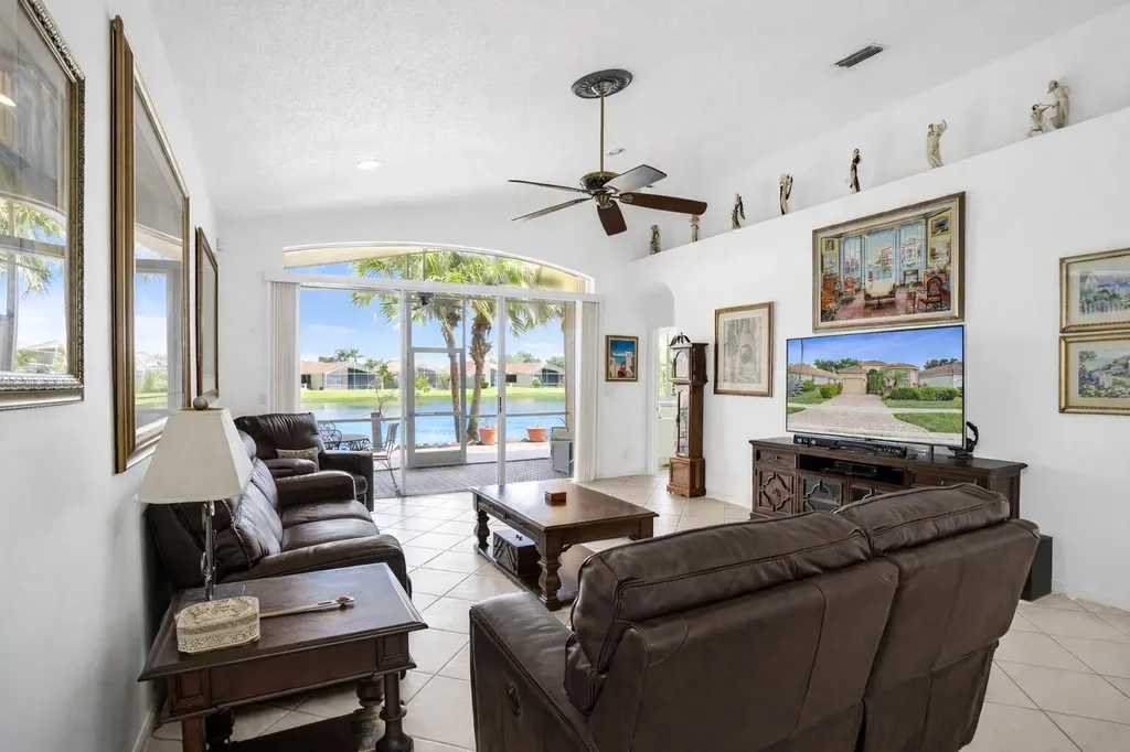 7229 Cataluna Circle Delray Beach FL 33446