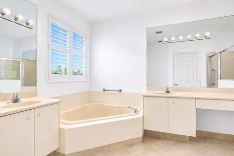 7229 Cataluna Circle Delray Beach FL 33446