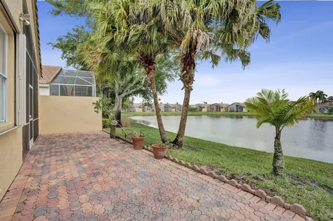 7229 Cataluna Circle Delray Beach FL 33446