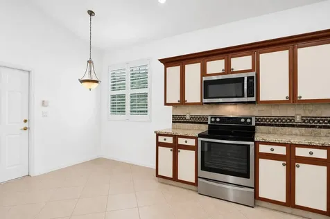 7229 Cataluna Circle Delray Beach FL 33446