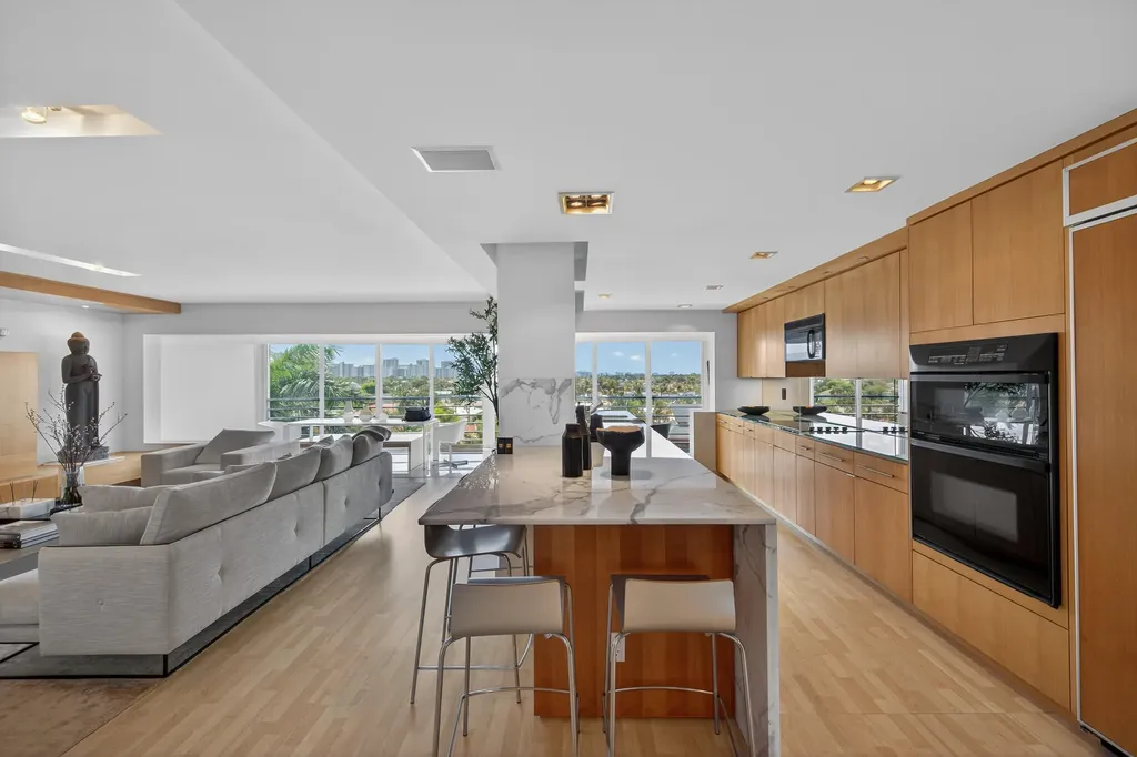 3050 NE 47th Court NE Fort Lauderdale FL 33308