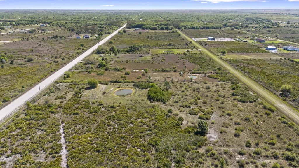 19050 NW 256th Street Okeechobee FL 34972