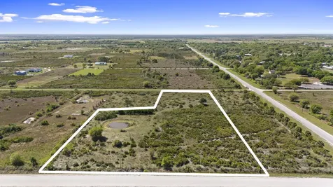 19050 NW 256th Street Okeechobee FL 34972