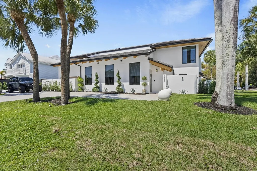 1692 S Ocean Boulevard Delray Beach FL 33483