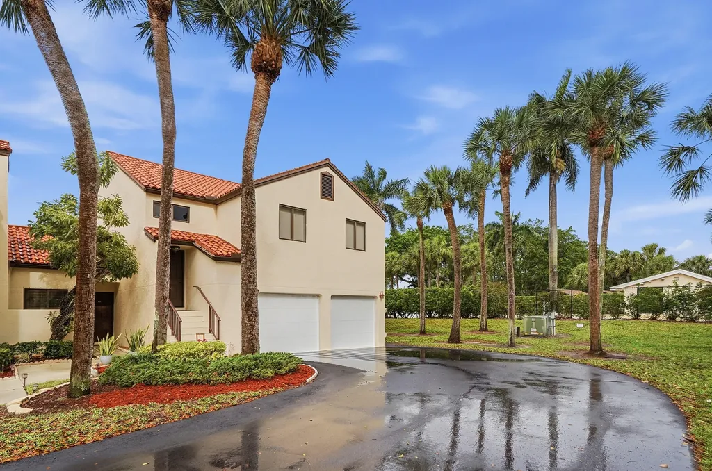 5 Via De Casas Sur Boynton Beach FL 33426