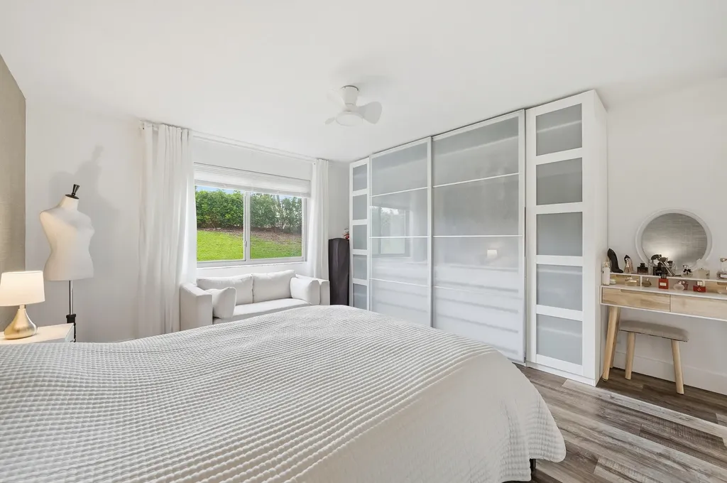 5 Via De Casas Sur Boynton Beach FL 33426