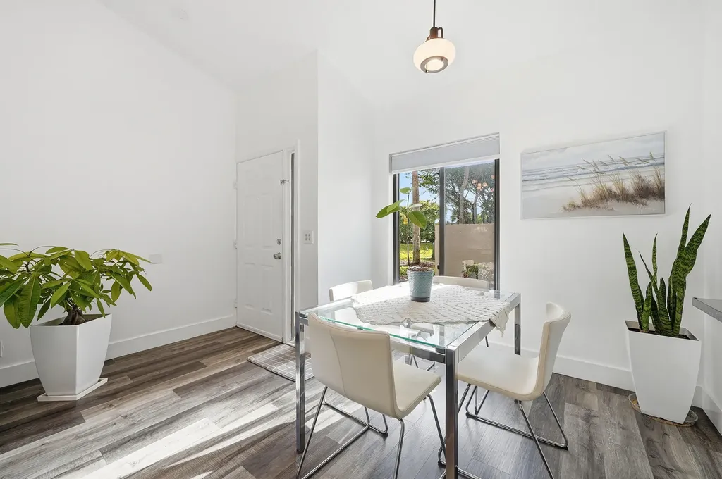 5 Via De Casas Sur Boynton Beach FL 33426