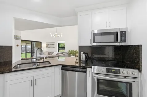 5 Via De Casas Sur Boynton Beach FL 33426