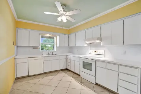 6207 Jacaranda Circle Tamarac FL 33319