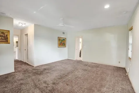 6207 Jacaranda Circle Tamarac FL 33319