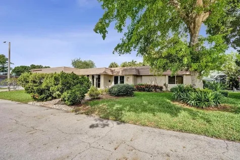 6207 Jacaranda Circle Tamarac FL 33319