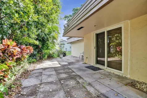 6207 Jacaranda Circle Tamarac FL 33319