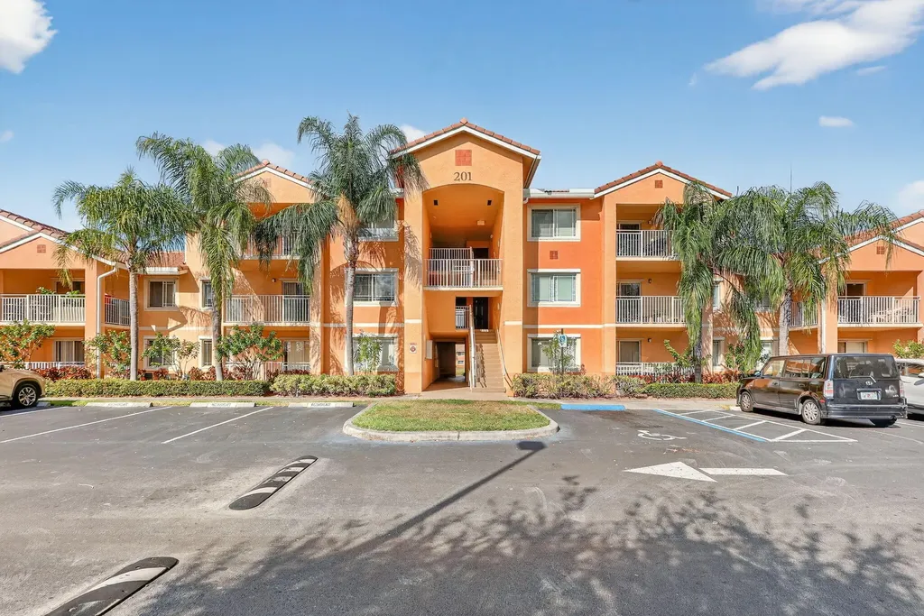 201 SW Palm Drive Port St Lucie FL 34986