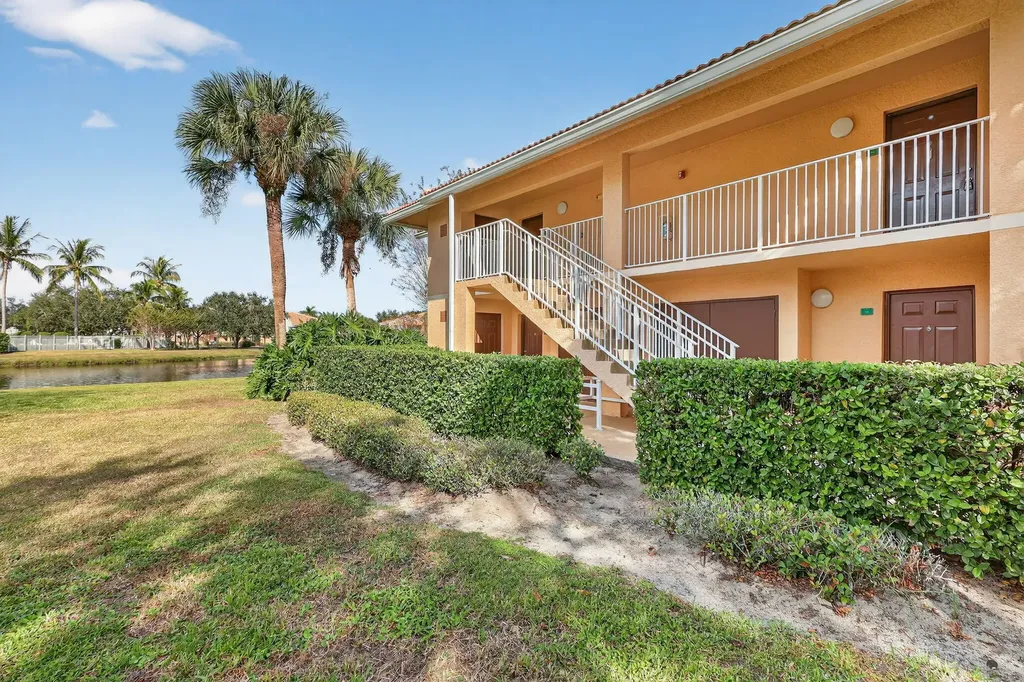 201 SW Palm Drive Port St Lucie FL 34986