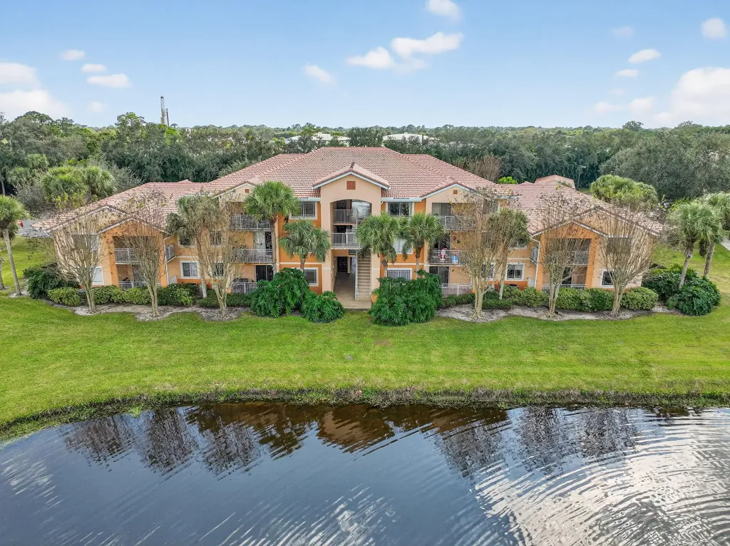 201 SW Palm Drive Port St Lucie FL 34986